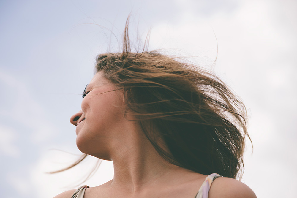 mother-dirt-skin-microbiome-girl-face