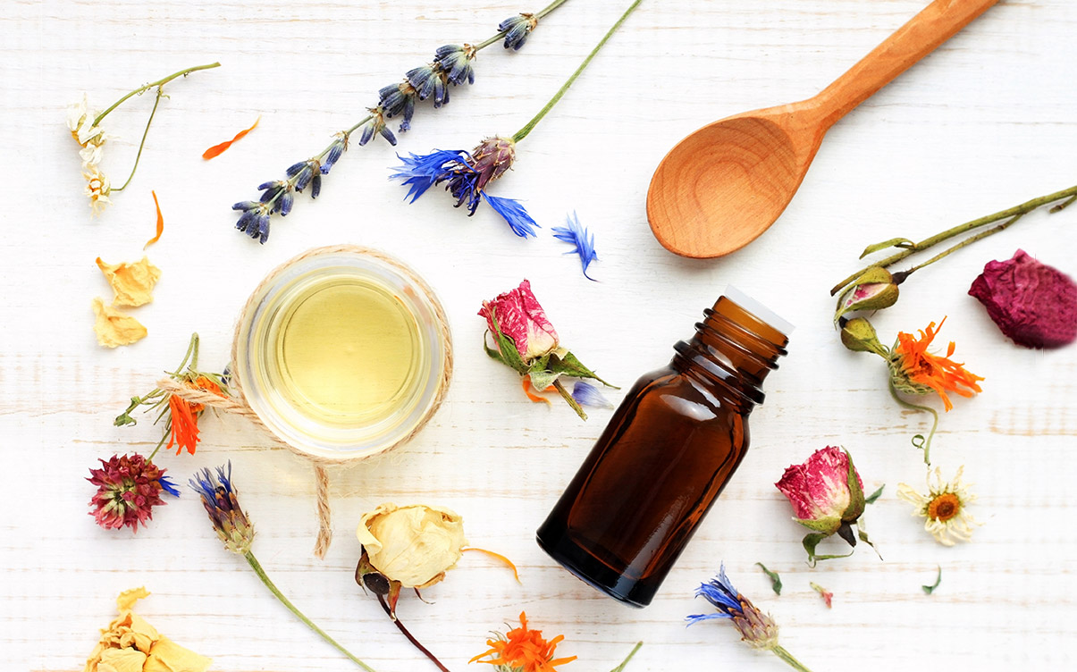 10 Best Essential Oils from Flowers