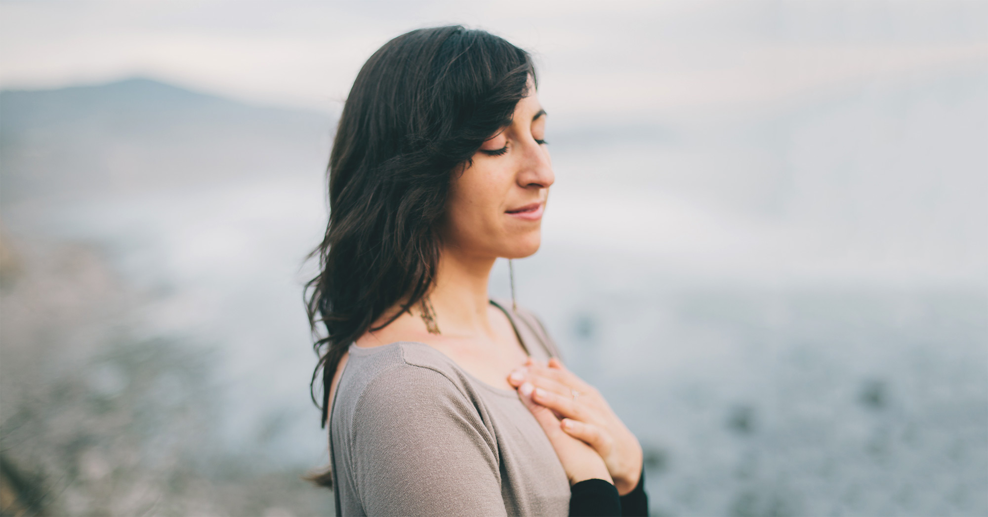 The Benefits of Gratitude: 6 Ways it Rewires Your Brain & Body